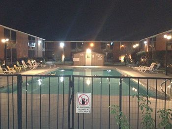 Whitten 3* Abilene